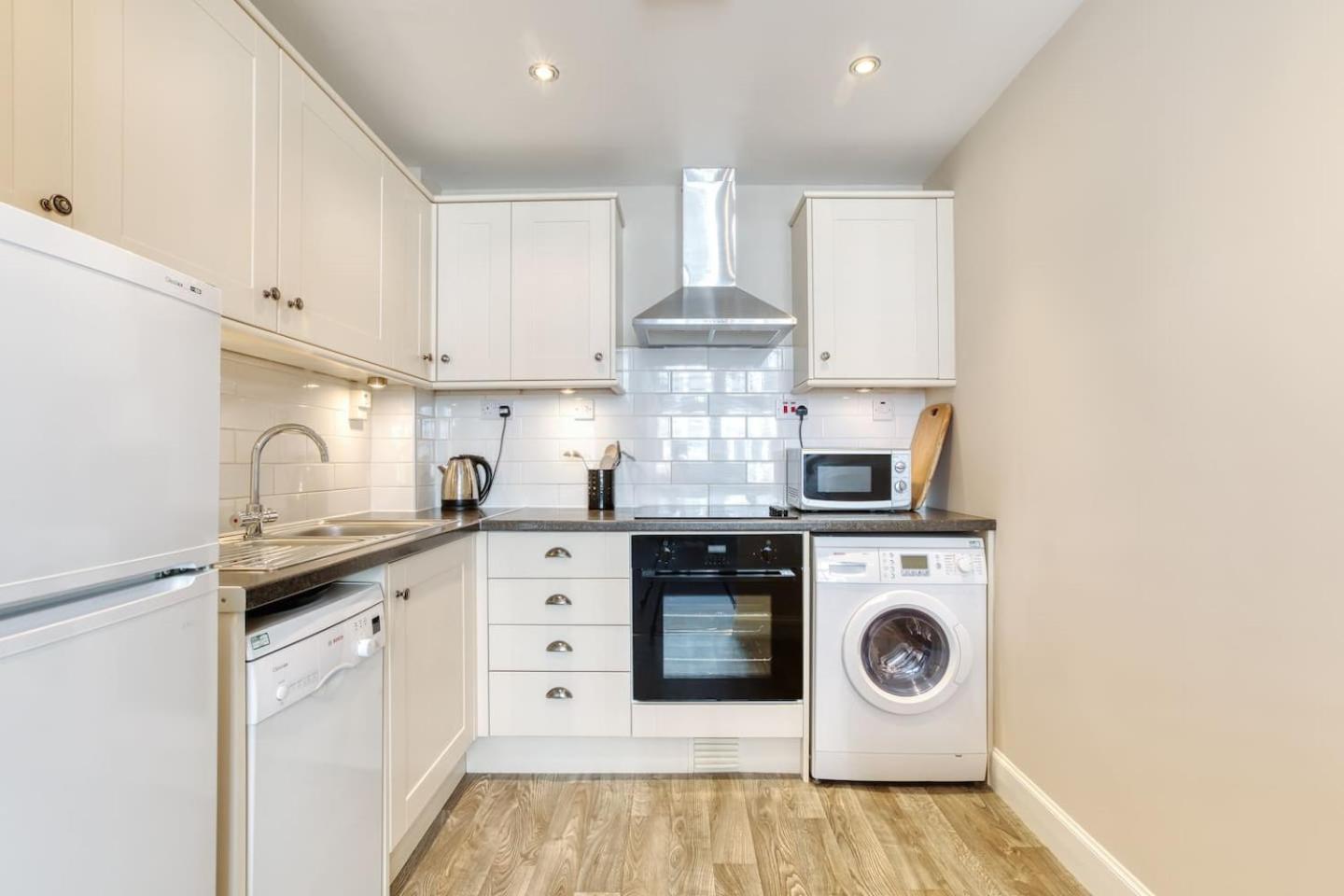 West Port - 2Br In The Heart Of The Old Town Just Off The Grassmarket 에든버러 외부 사진