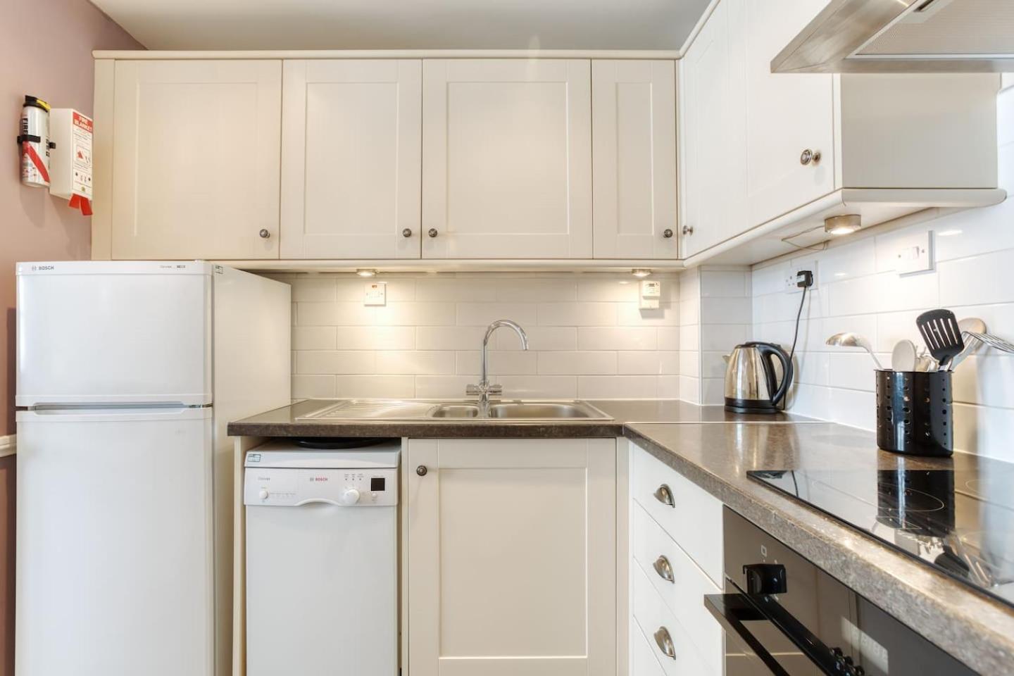 West Port - 2Br In The Heart Of The Old Town Just Off The Grassmarket 에든버러 외부 사진