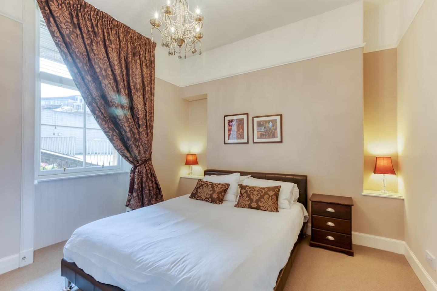 West Port - 2Br In The Heart Of The Old Town Just Off The Grassmarket 에든버러 외부 사진
