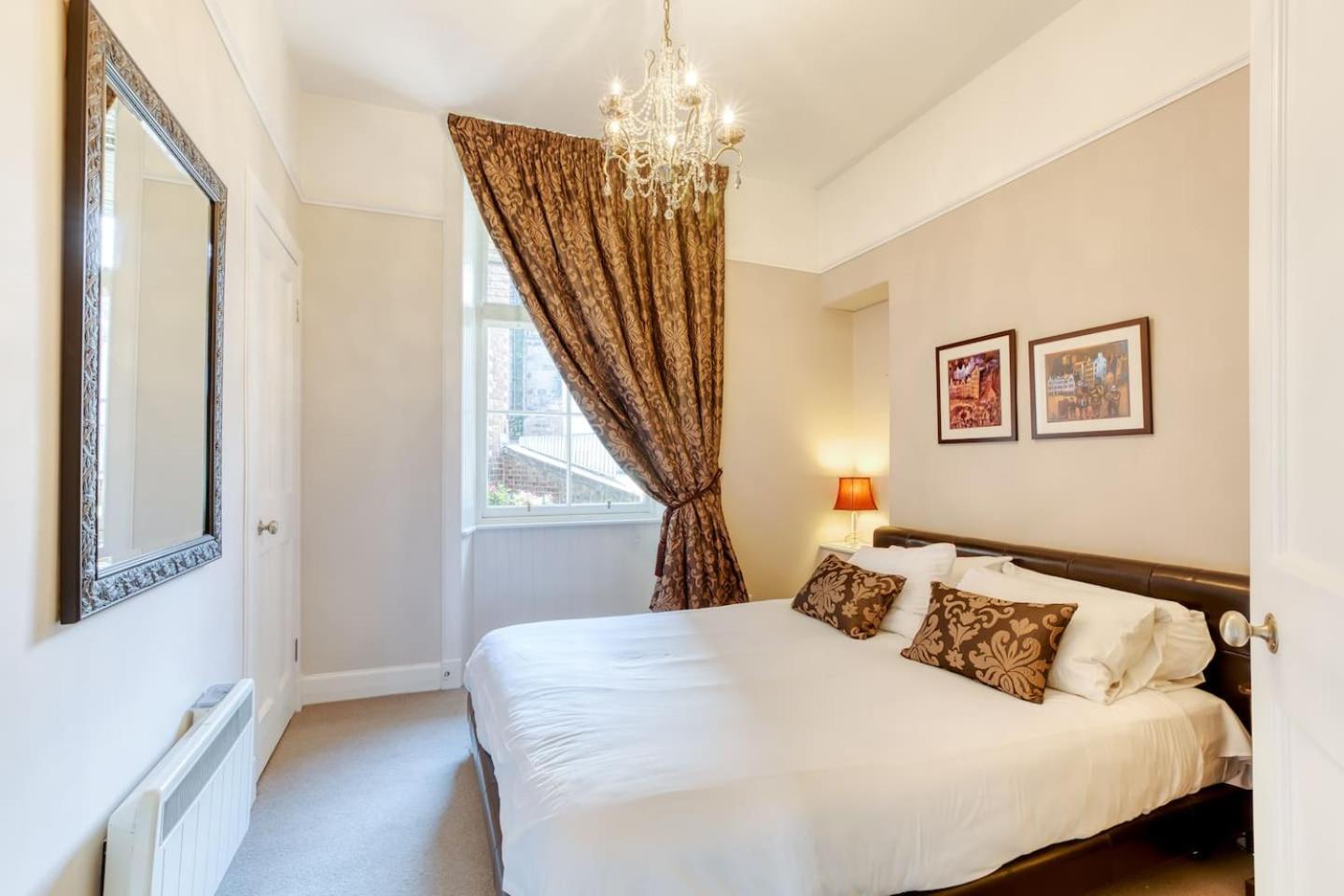 West Port - 2Br In The Heart Of The Old Town Just Off The Grassmarket 에든버러 외부 사진