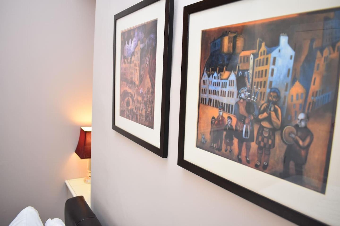 West Port - 2Br In The Heart Of The Old Town Just Off The Grassmarket 에든버러 외부 사진