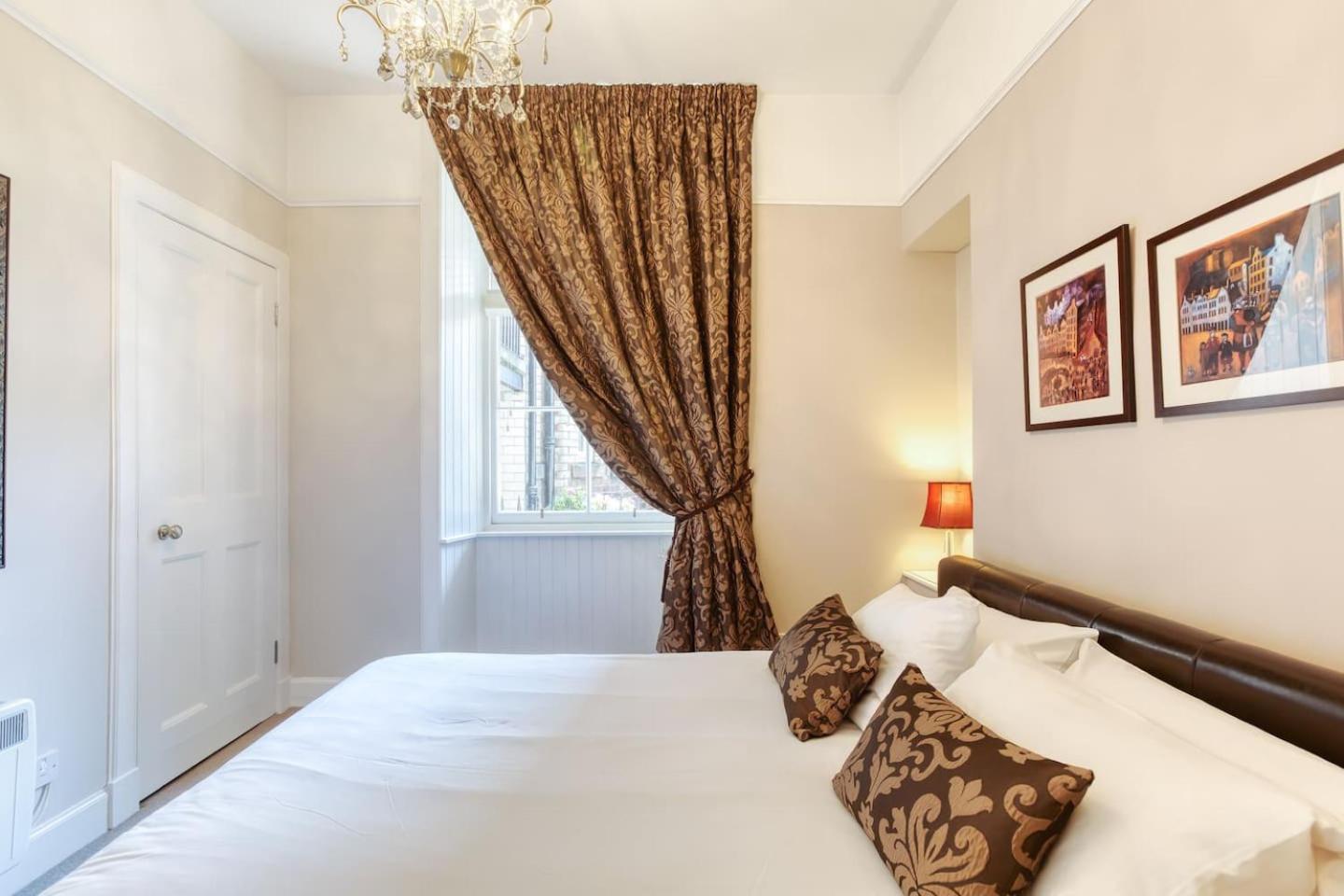 West Port - 2Br In The Heart Of The Old Town Just Off The Grassmarket 에든버러 외부 사진