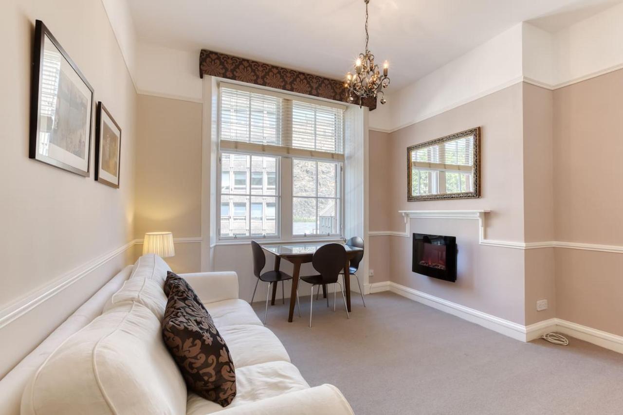 West Port - 2Br In The Heart Of The Old Town Just Off The Grassmarket 에든버러 외부 사진